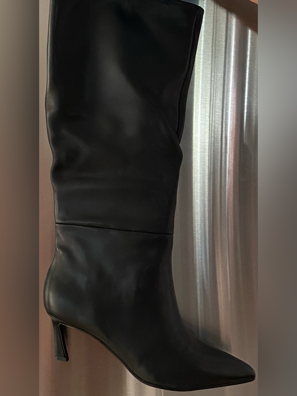 STEVE MADDEN LEATHER KNEE HIGH KITTEN HEEL BOOTS